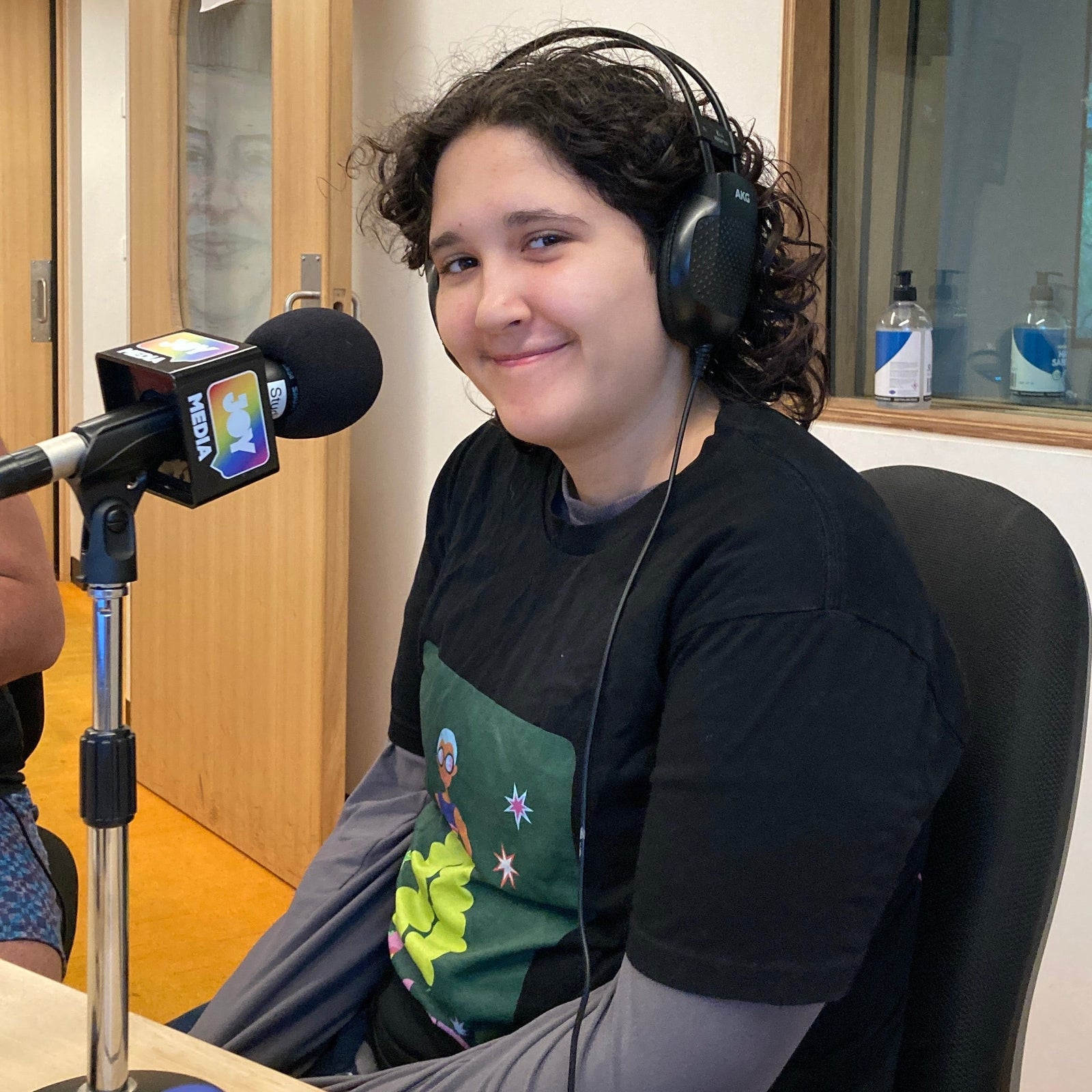 Supporting Your Trans Teen: A Parent’s Guide to Gender-Affirming Clothing